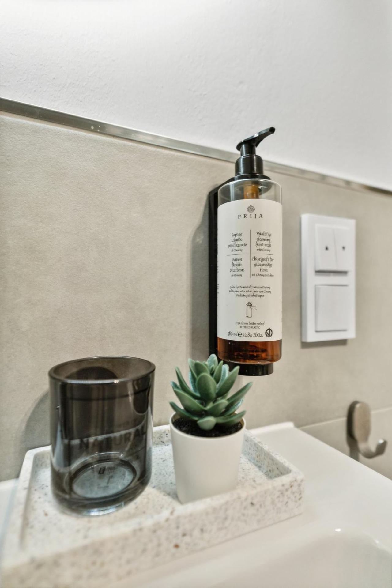 Deluxe Apartment In Bielefeld City Mit Parkplatz Und Terrasse Zewnętrze zdjęcie